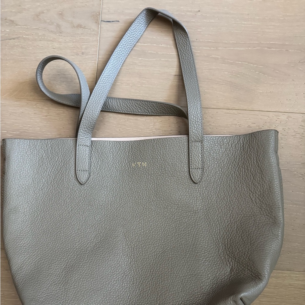 Guyana grey leather bag